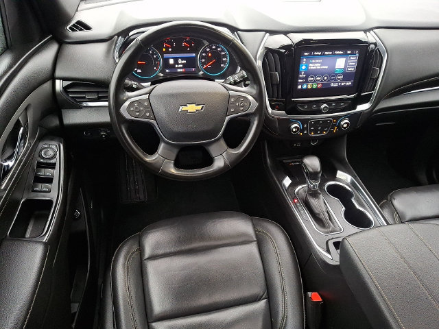 Used 2023 Chevrolet Traverse LT w/ LT Premium Package AWD/4WD image 2