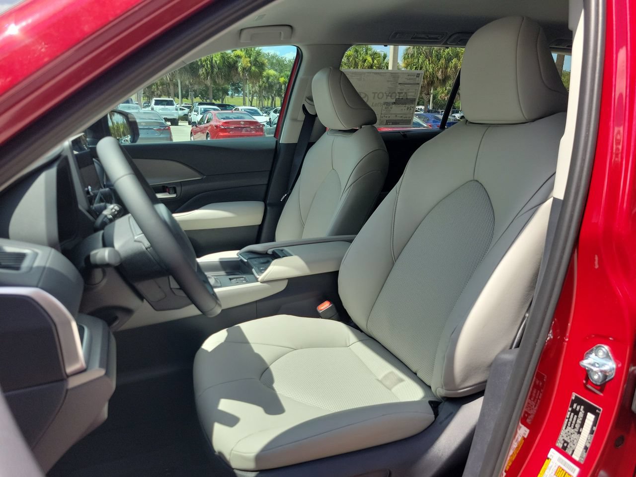 New 2026 Toyota Grand Highlander FWD image 17