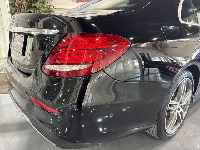 Used 2017 Mercedes-Benz E 300 image 35