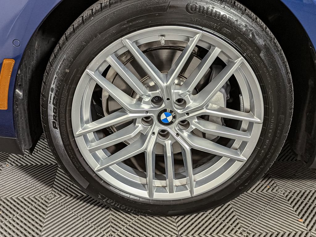 Used 2025 BMW 530i xDrive w/ Premium Package image 47