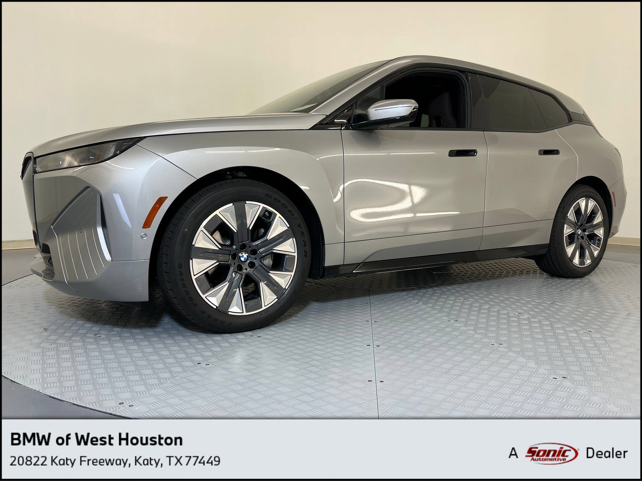 New 2026 BMW iX xDrive45 AWD/4WD image 1