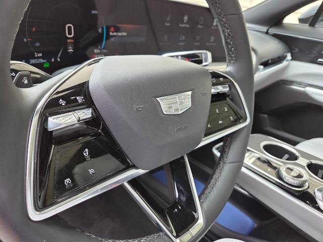 Used 2024 Cadillac Lyriq Luxury AWD/4WD image 27