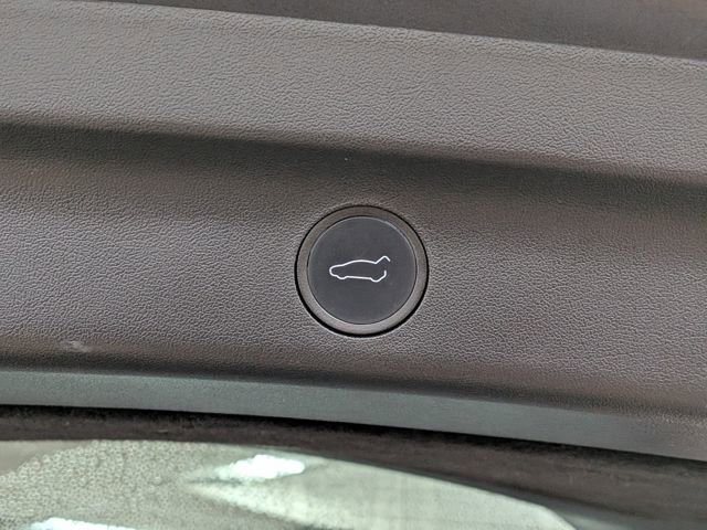 Used 2022 Tesla Model Y Performance image 21