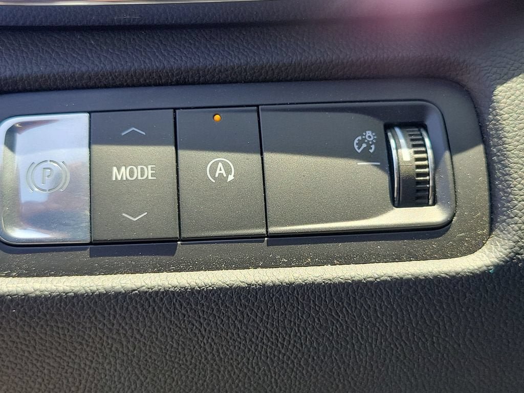 Used 2026 GMC Acadia Elevation w/ Black Edition FWD image 21