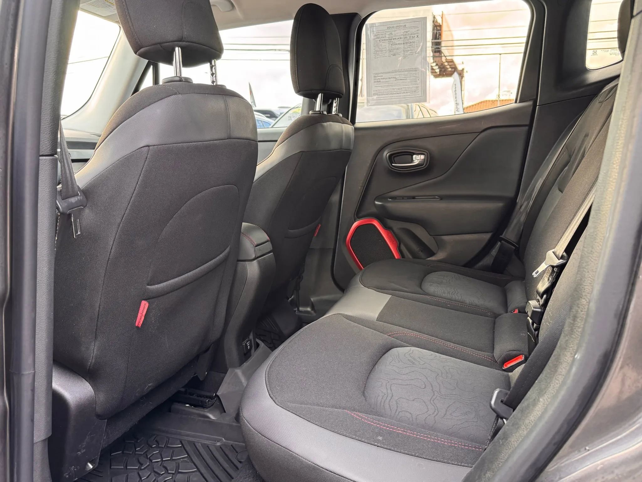 Used 2016 Jeep Renegade Trailhawk image 13