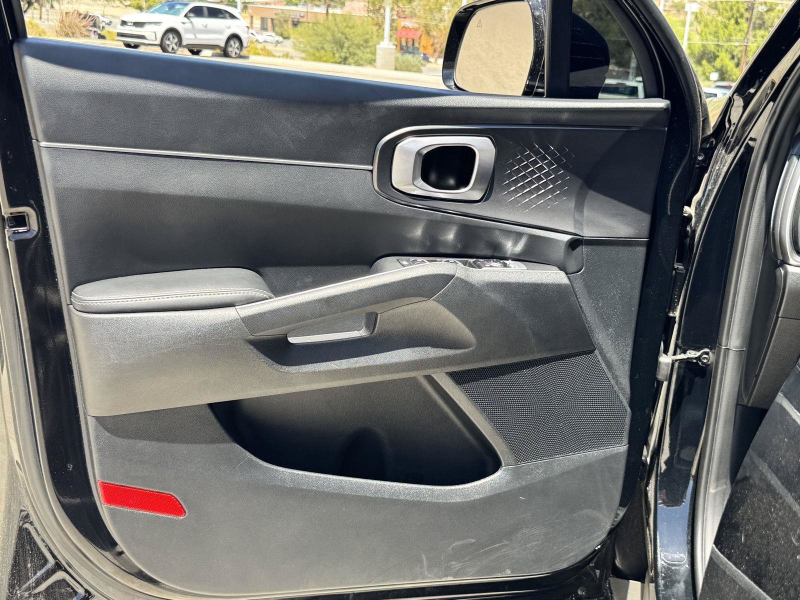 Used 2025 Kia Sorento EX w/ Panoramic Sunroof Package FWD image 56