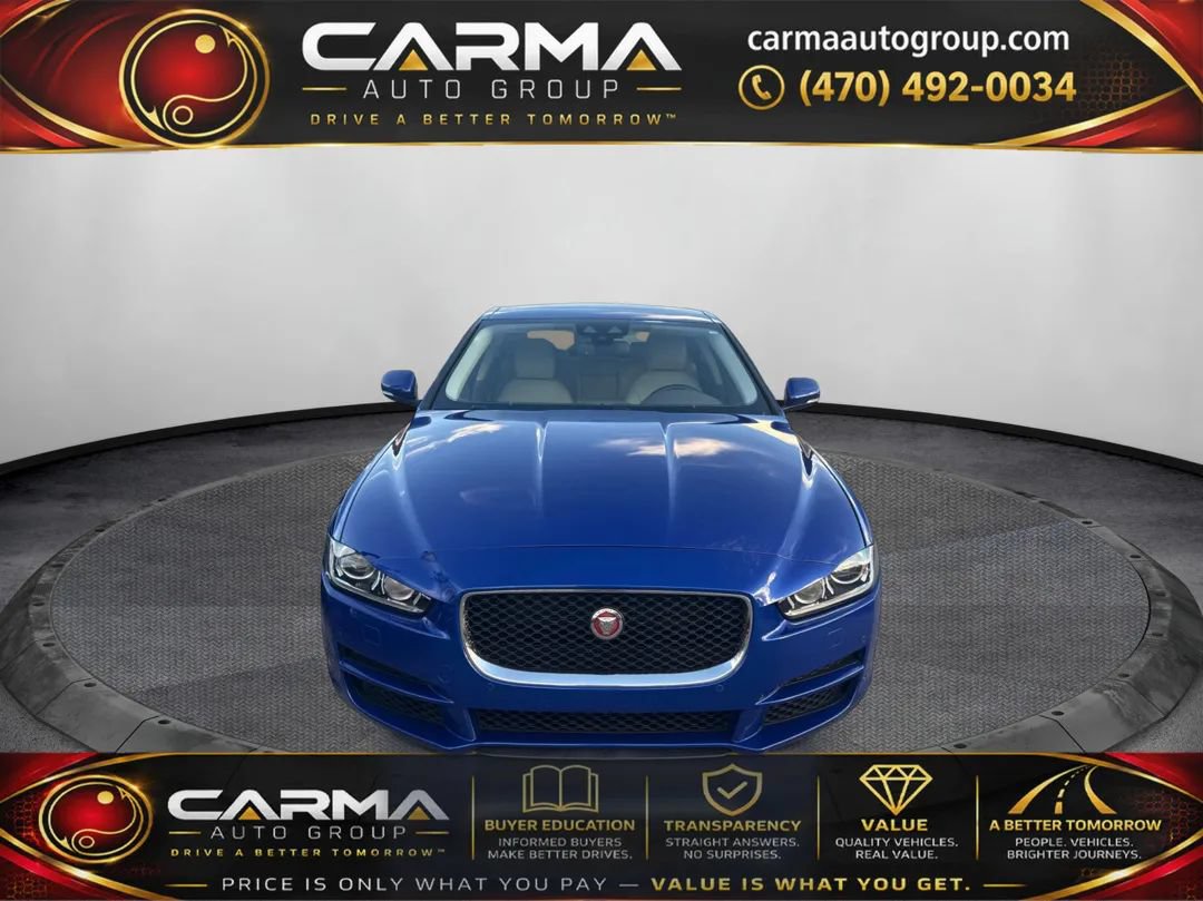Used 2017 Jaguar XE Premium RWD image 8