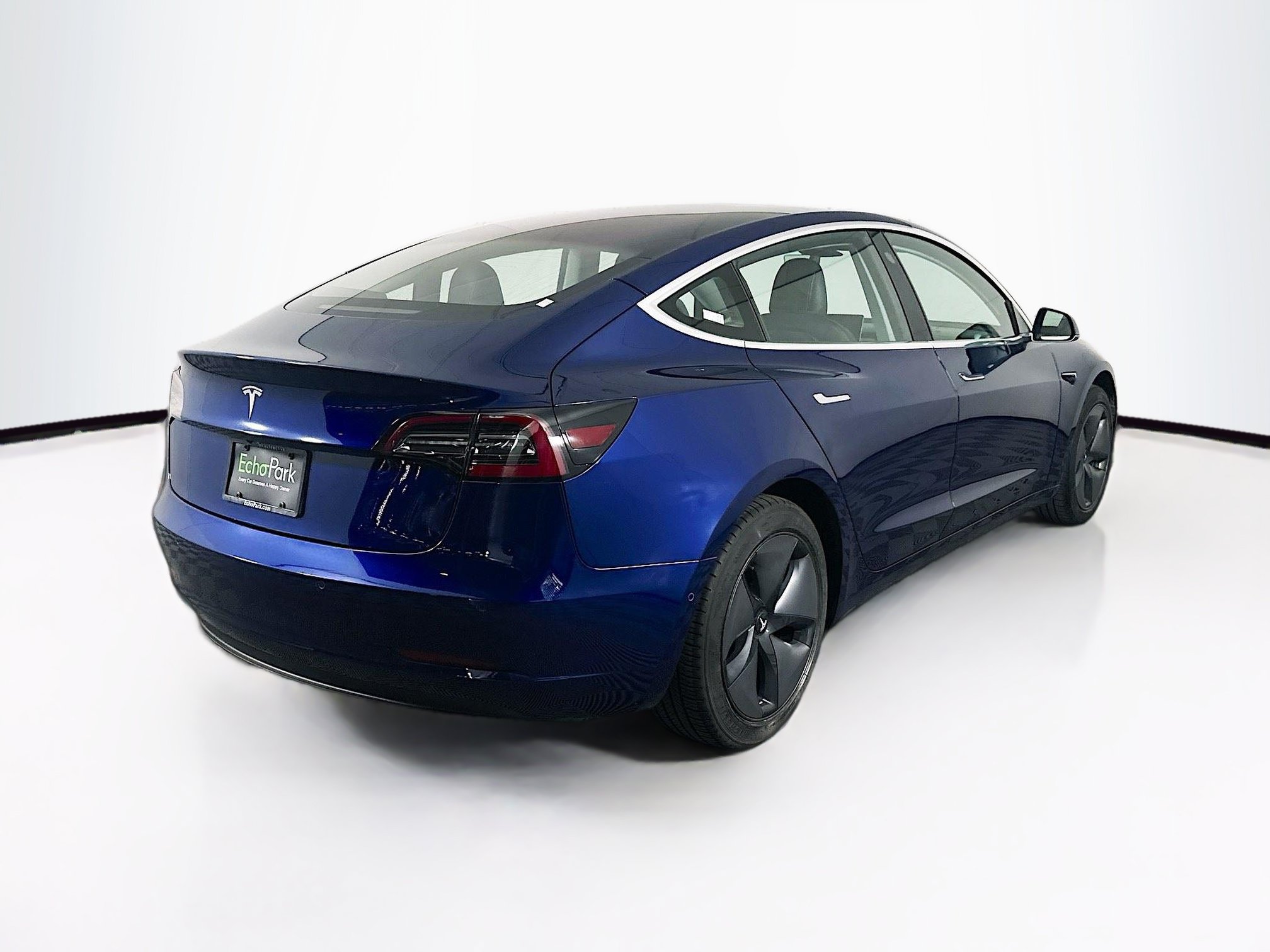 Used 2018 Tesla Model 3 Long Range RWD image 9