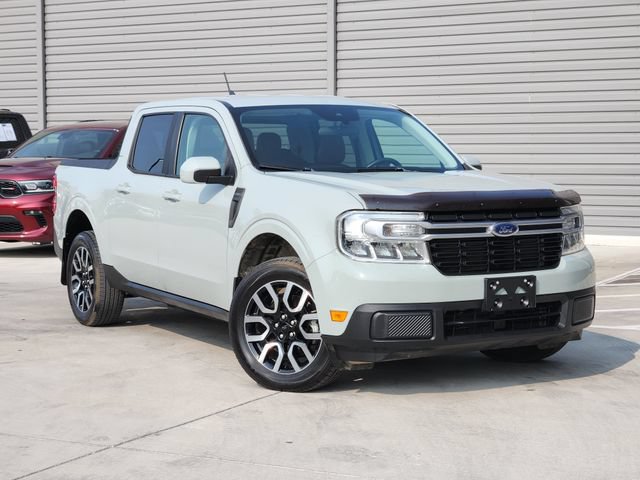 Used 2023 Ford Maverick Lariat w/ Lariat Luxury Package FWD image 2