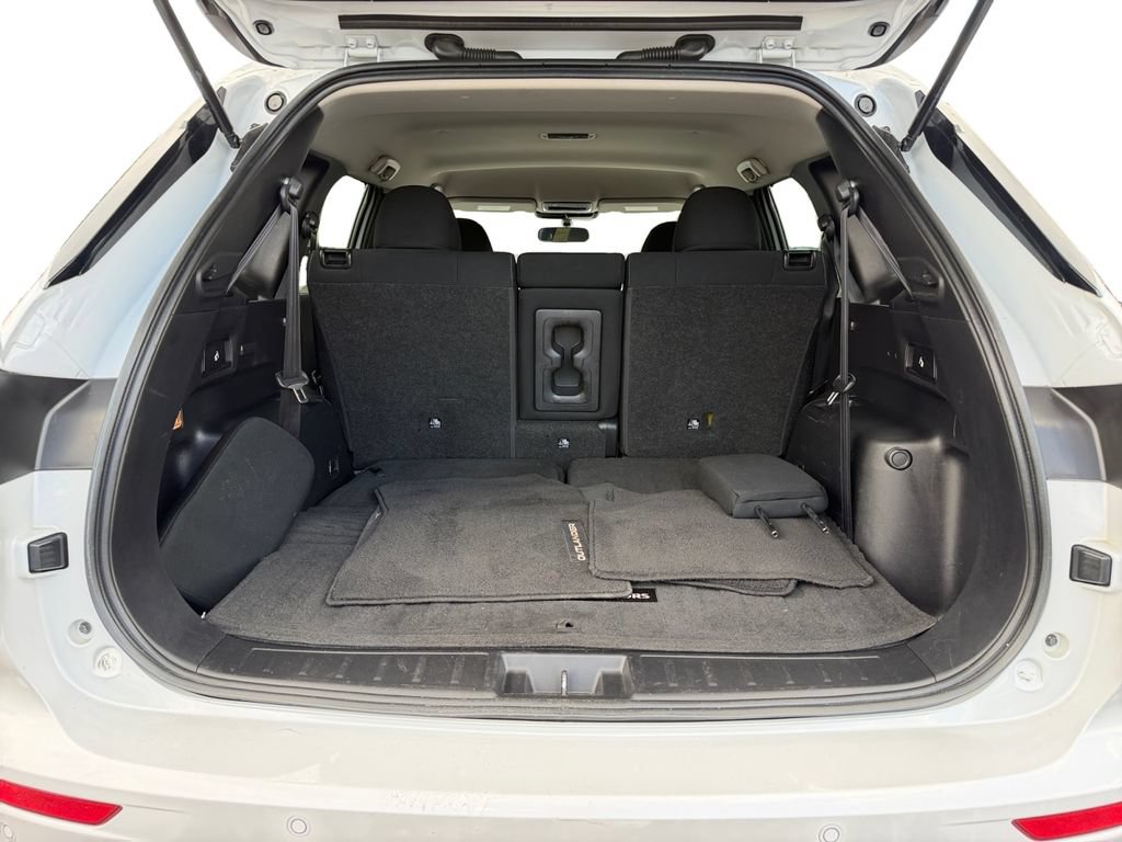 Used 2022 Mitsubishi Outlander ES AWD/4WD image 11