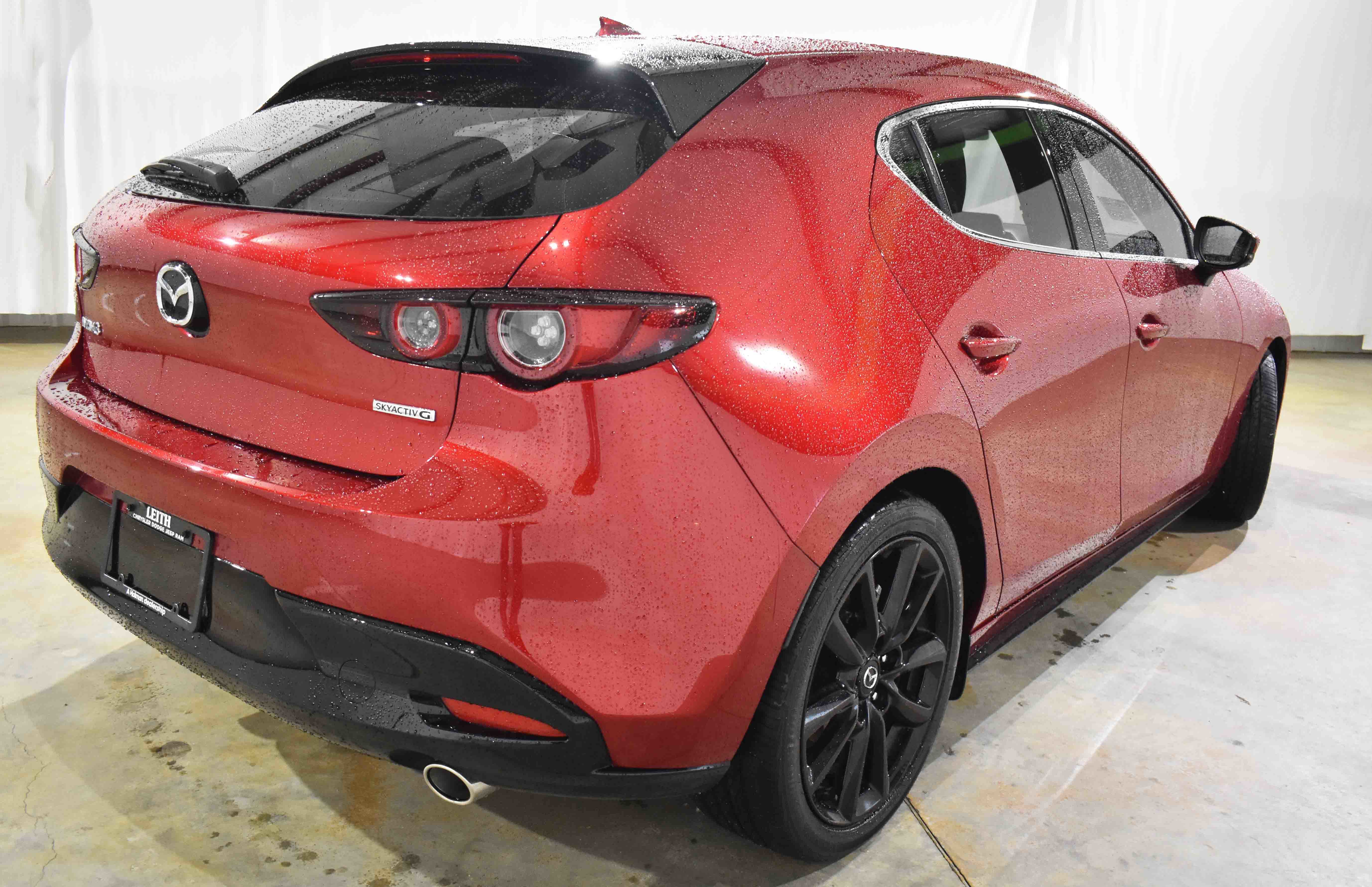 Used 2020 MAZDA MAZDA3 Hatchback w/ Premium Package image 9