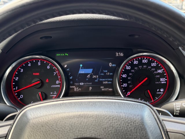 Used 2019 Toyota Camry XSE w/ Driver Assist Package FWD image 28