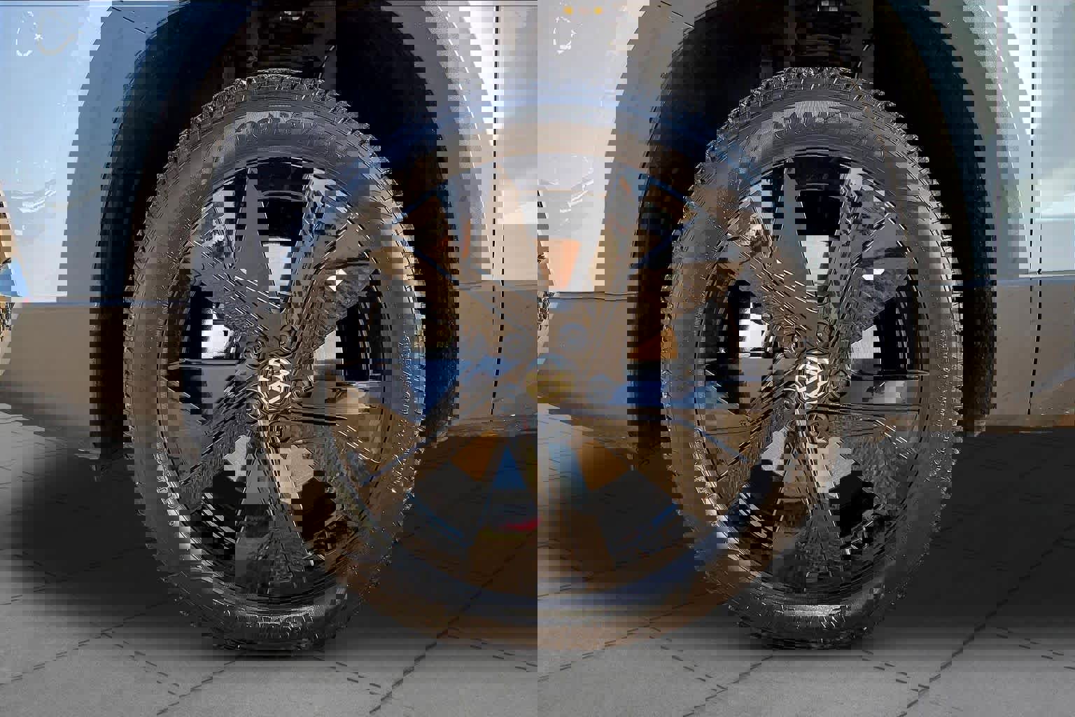 Used 2025 Volkswagen Taos SE FWD image 11