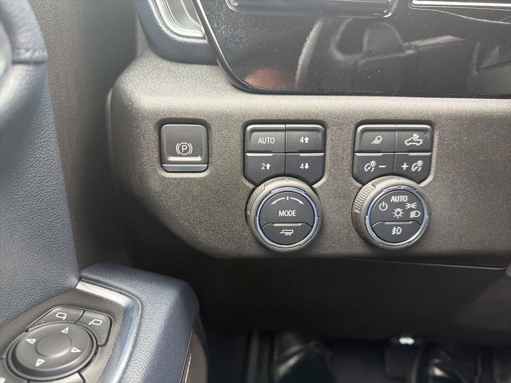 Used 2022 Chevrolet Silverado 1500 High Country w/ High Country Premium Package image 29