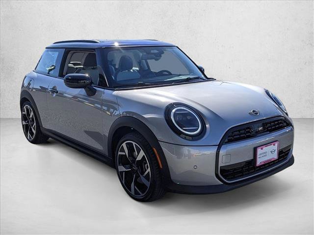 Certified 2025 MINI Cooper 2-Door Hardtop FWD image 3