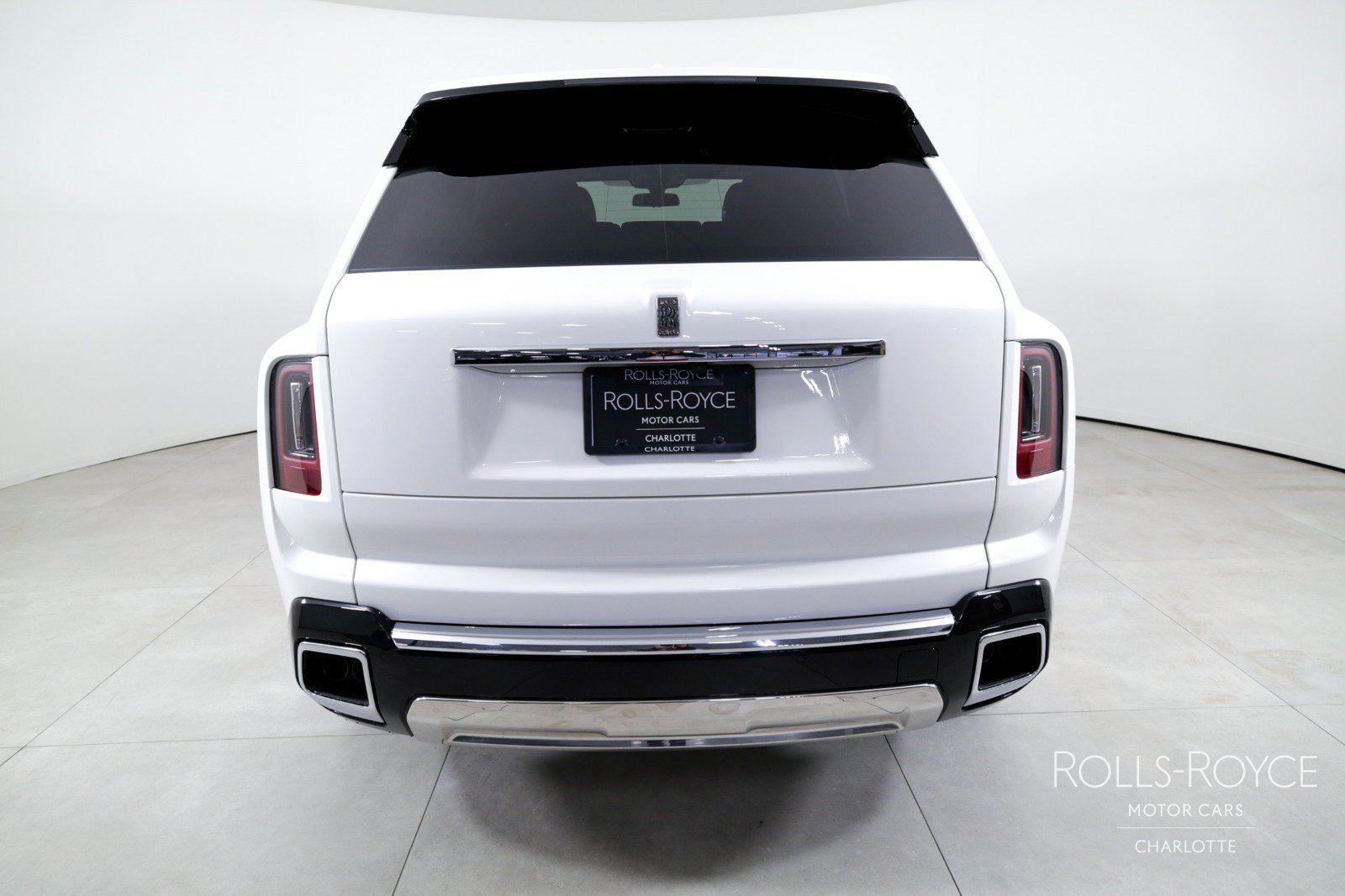Certified 2025 Rolls-Royce Cullinan AWD/4WD image 9