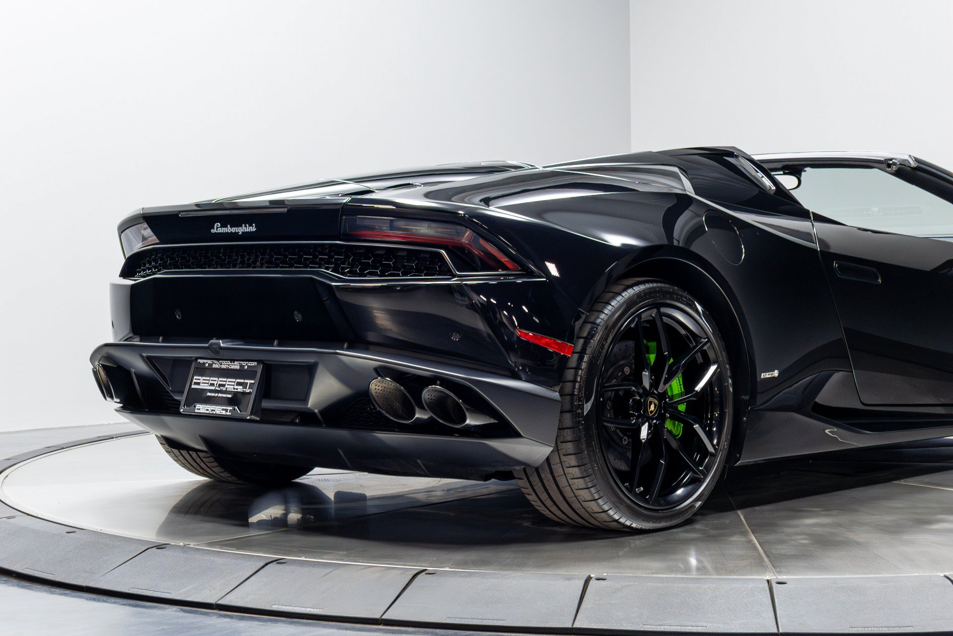Used 2017 Lamborghini Huracan LP 610-4 AWD/4WD image 17