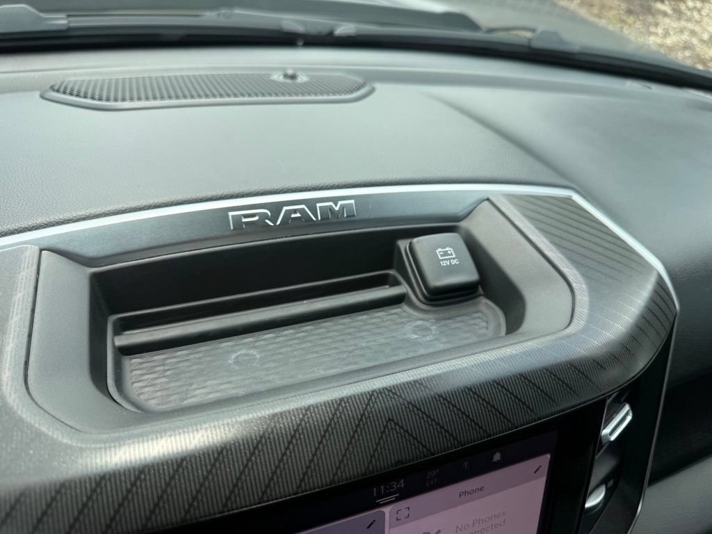New 2026 RAM 1500 Express AWD/4WD image 22