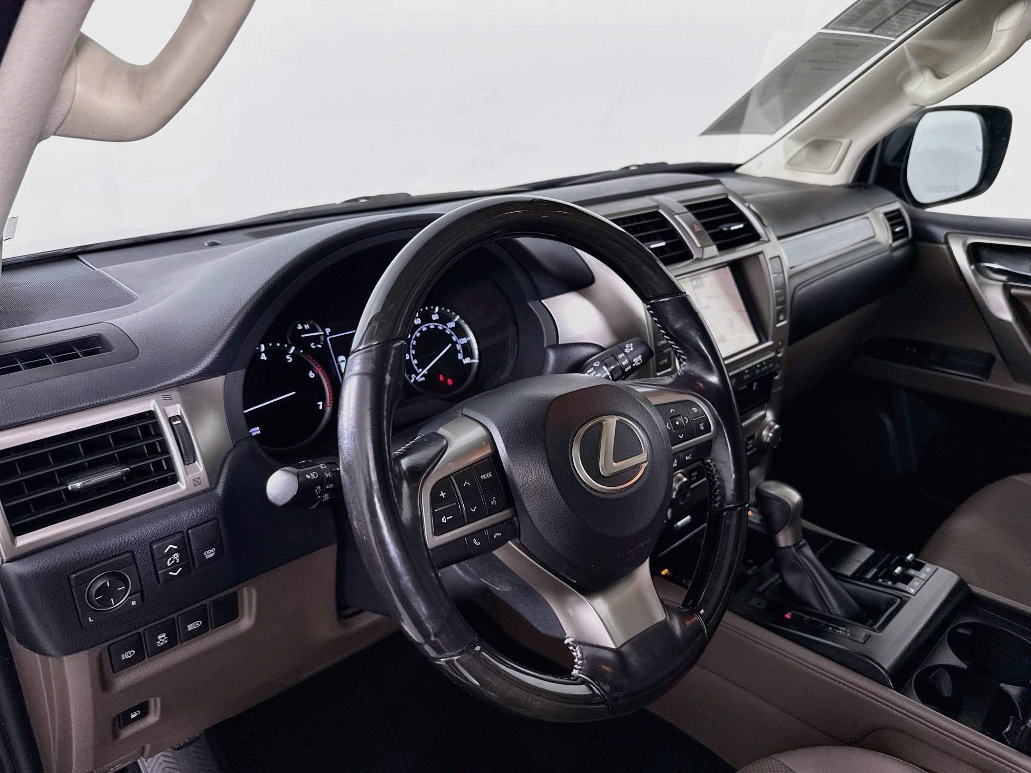 Used 2020 Lexus GX 460 Premium w/ Premium Package AWD/4WD image 9