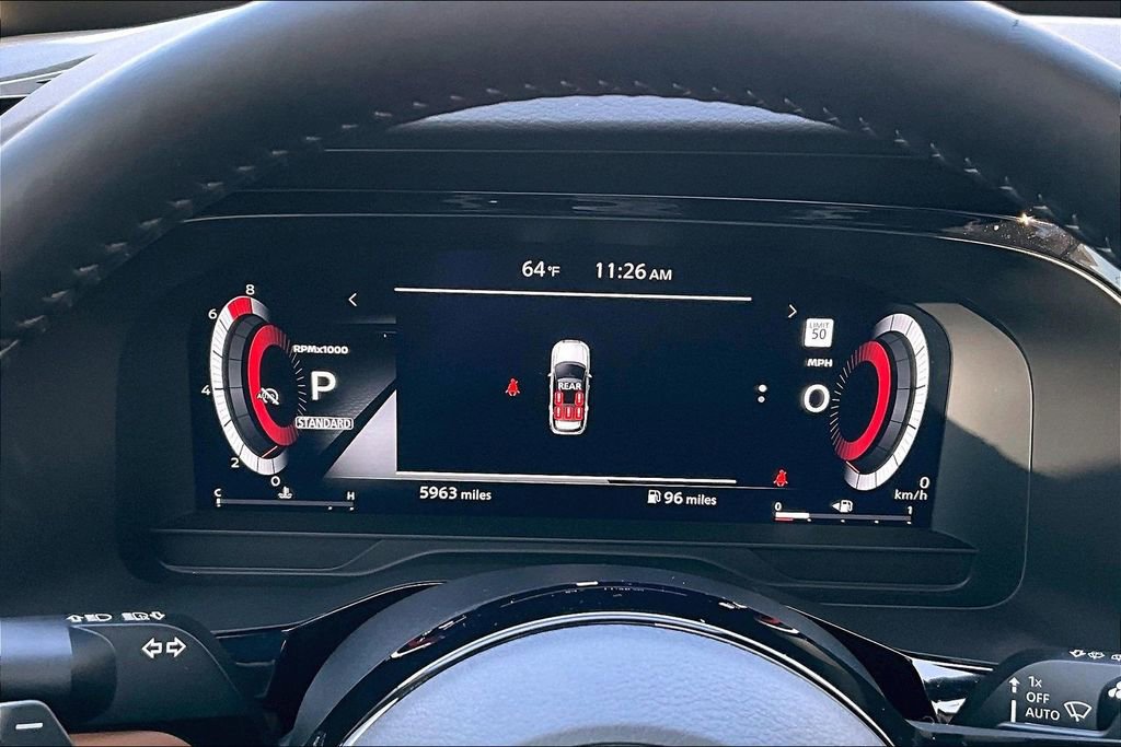 Used 2025 Nissan Pathfinder Platinum image 28