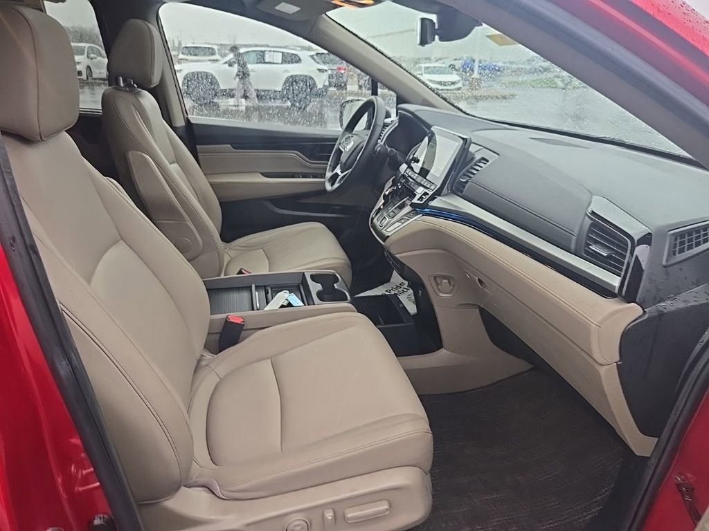 Used 2024 Honda Odyssey Touring image 32