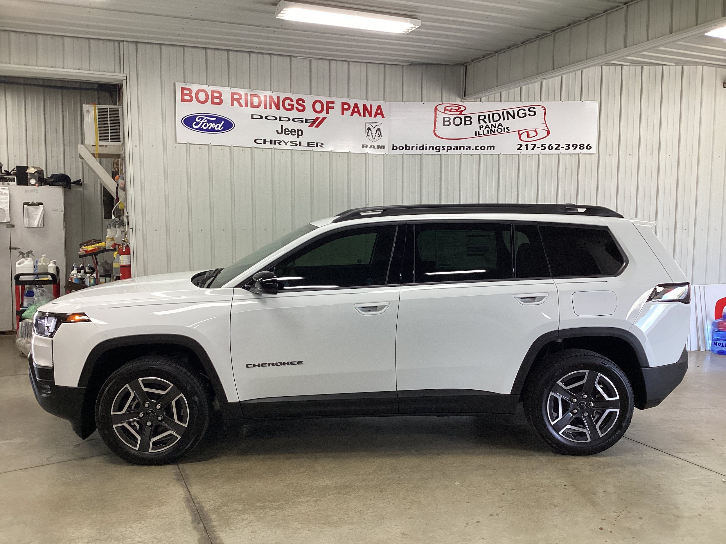 New 2026 Jeep Cherokee Limited AWD/4WD image 2
