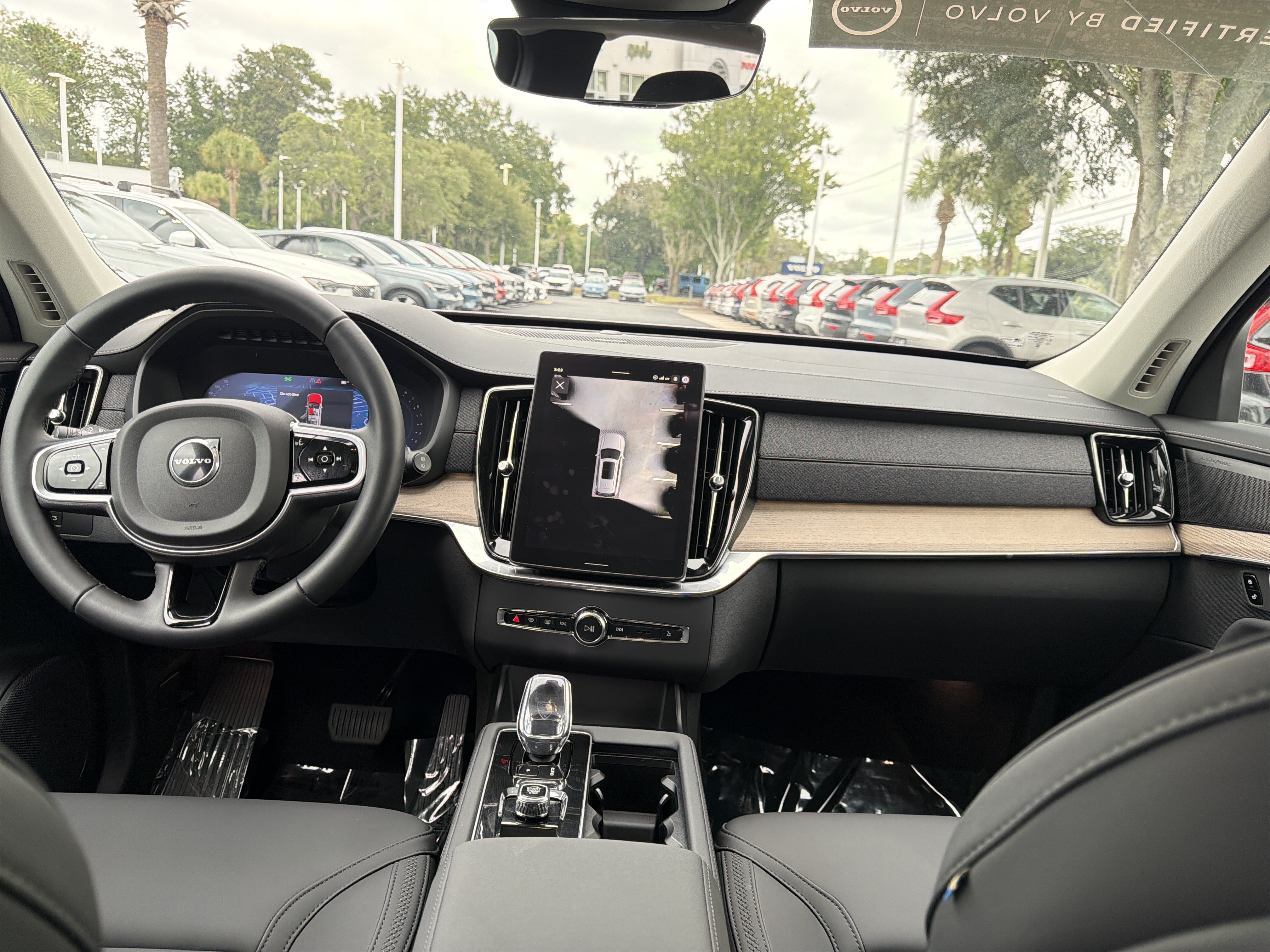 Certified 2026 Volvo XC90 B6 Plus AWD/4WD image 30