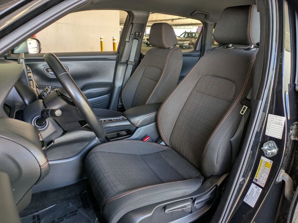 Used 2025 Honda HR-V Sport image 23