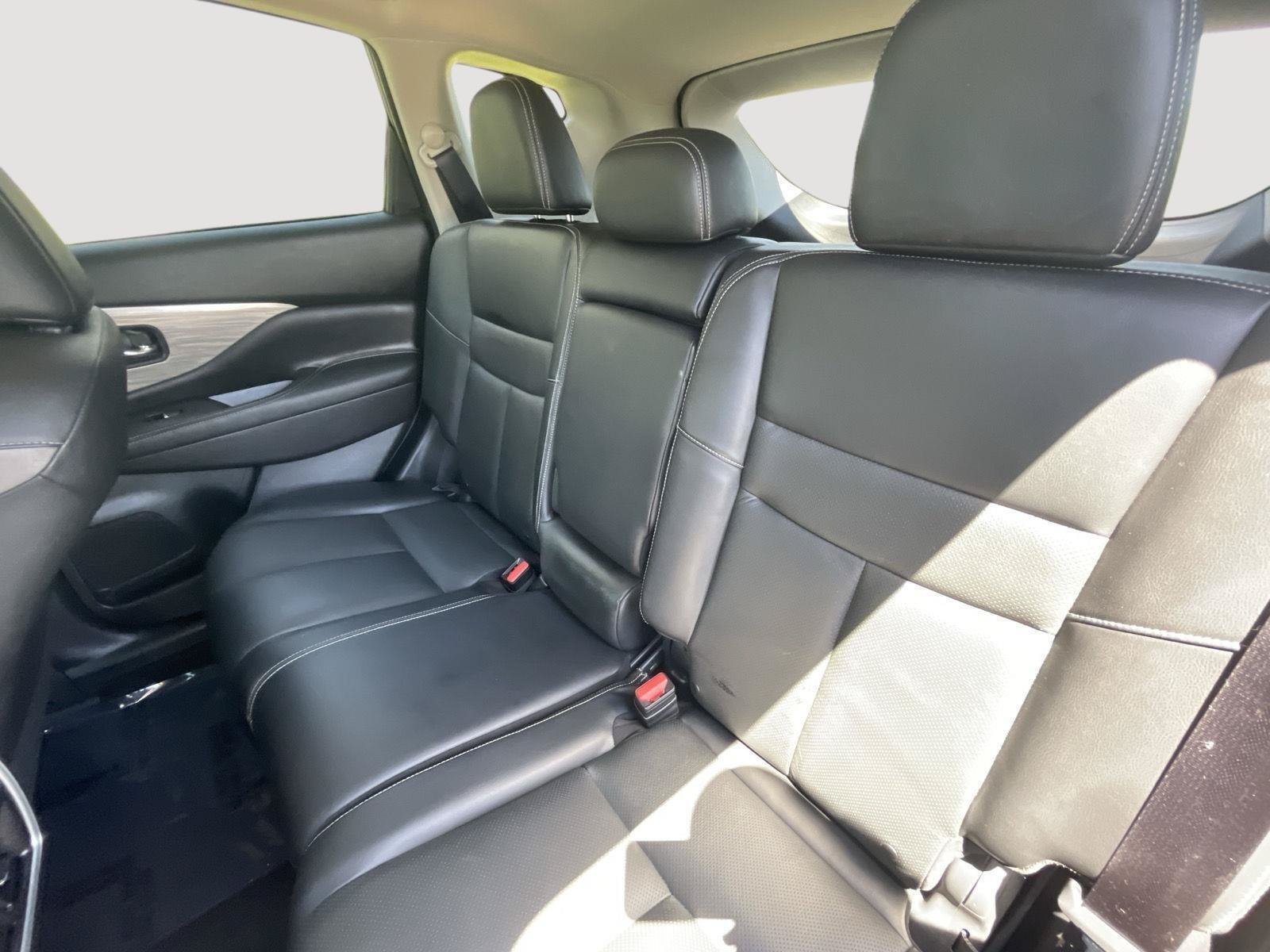 Used 2017 Nissan Murano Platinum w/ Platinum Technology Package FWD image 19