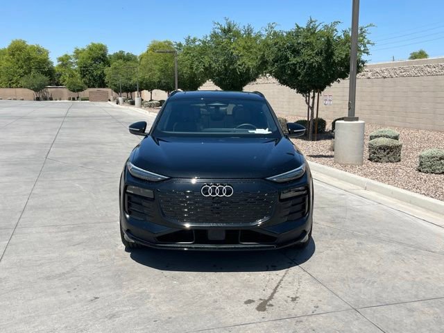 Used 2025 Audi Q6 e-tron Prestige w/ 20" Wheel Package AWD/4WD image 5
