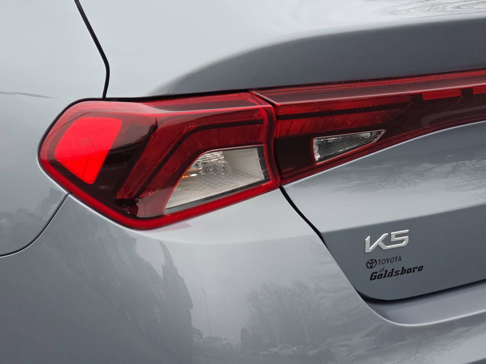 Used 2023 Kia K5 LXS image 32