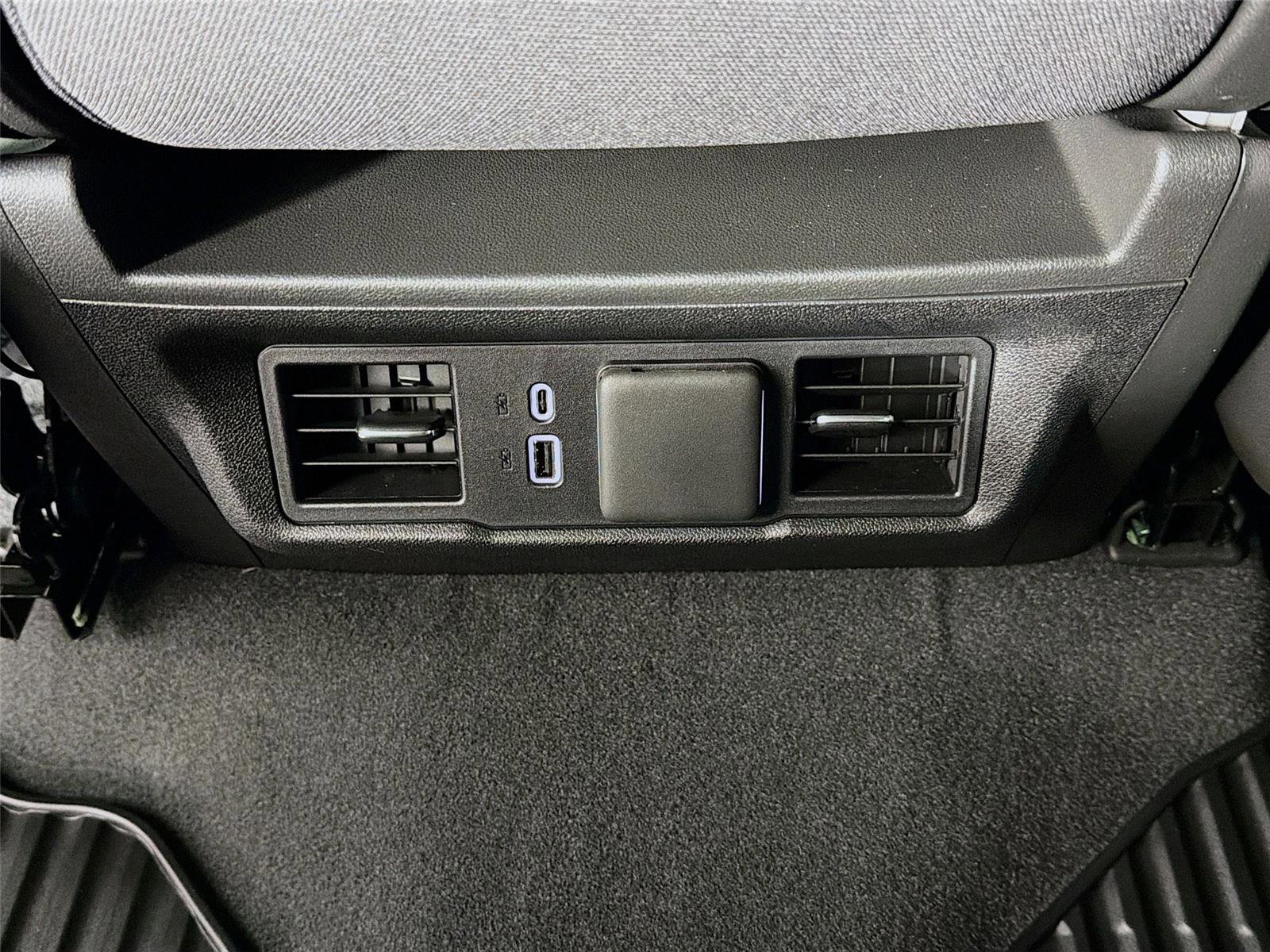 New 2026 GMC Sierra 3500 SLE w/ SLE Value Package image 25