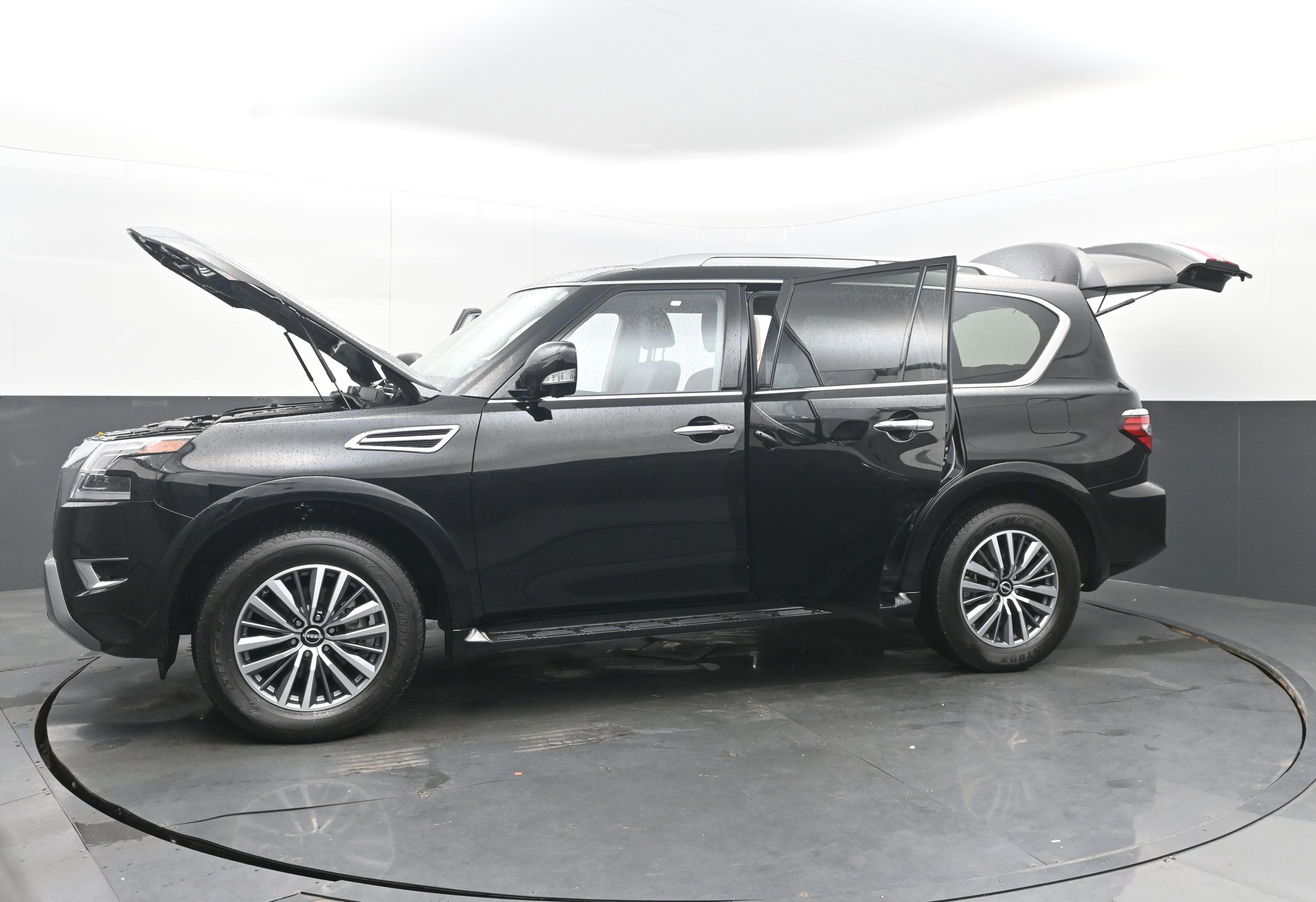 Used 2024 Nissan Armada SL w/ Cargo Package image 39