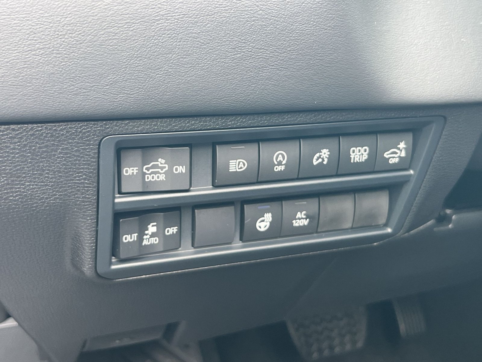 New 2026 Toyota Tundra Platinum AWD/4WD image 22