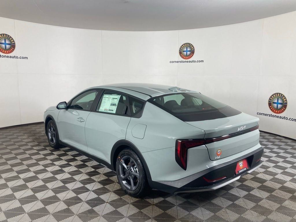 New 2025 Kia K4 LXS image 20