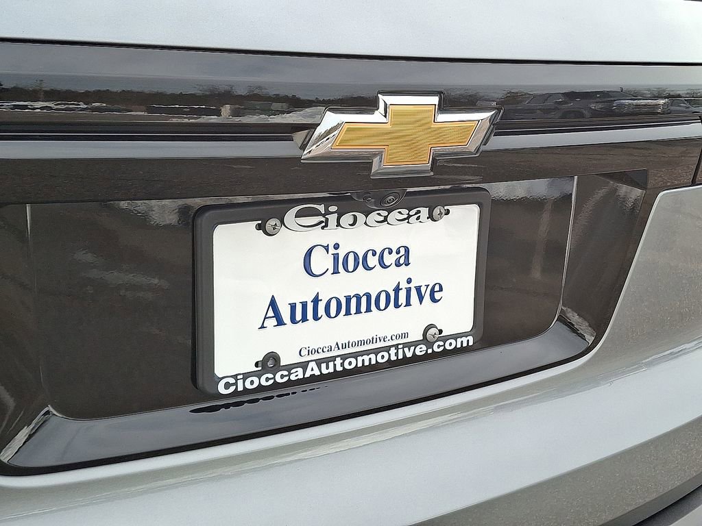 New 2025 Chevrolet Traverse LT w/ Driver Confidence Package image 31