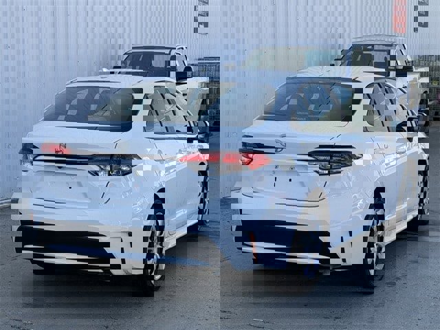 Used 2022 Toyota Corolla LE image 4