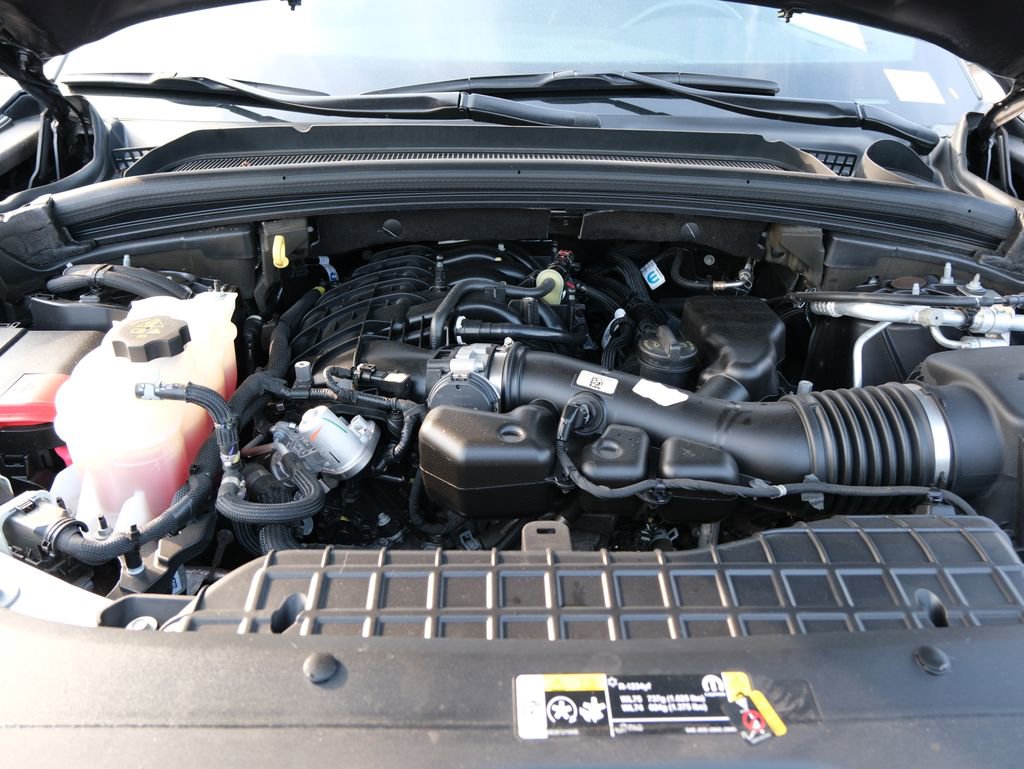 Used 2022 Jeep Grand Cherokee Altitude AWD/4WD image 31