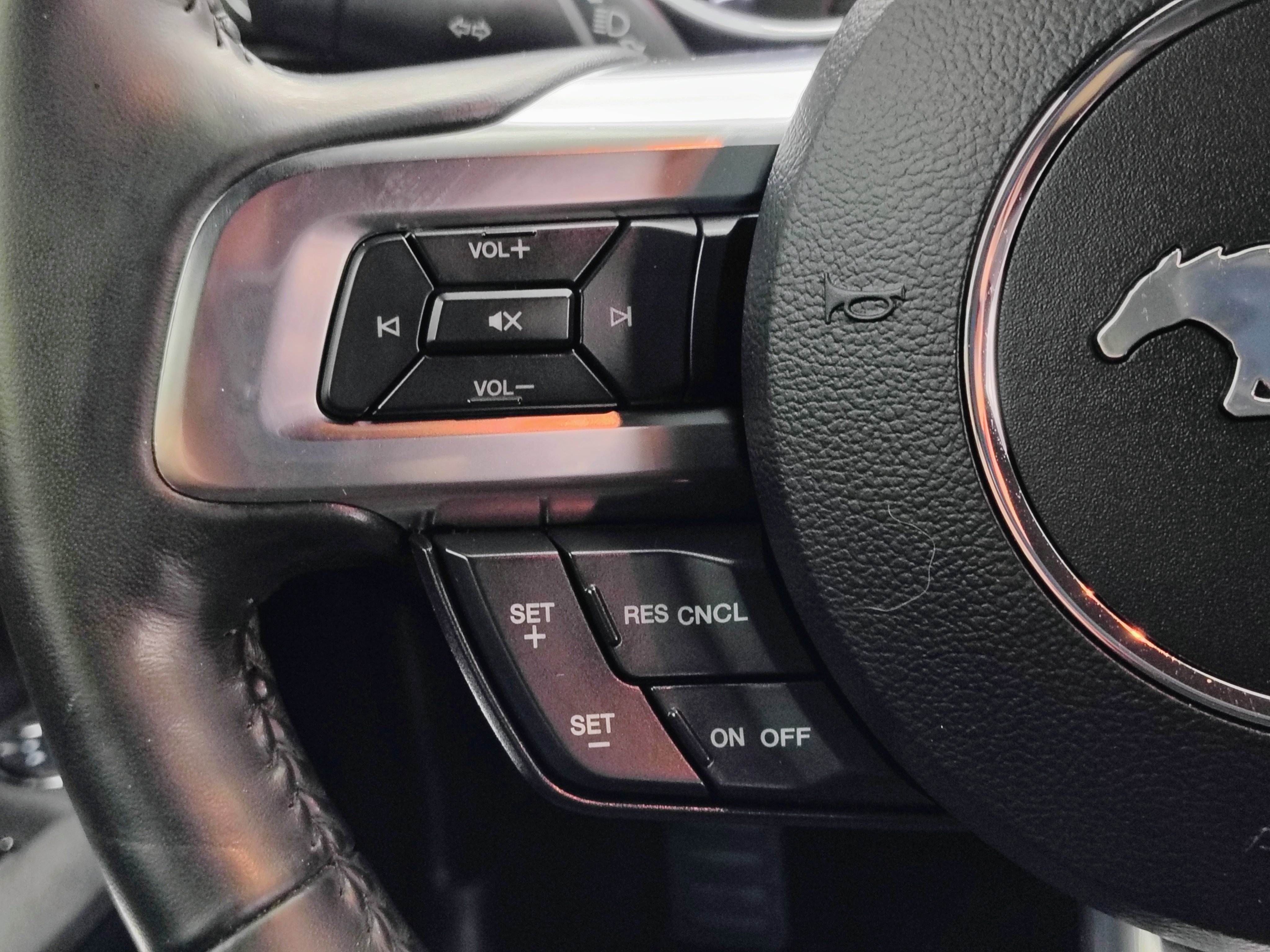 Used 2018 Ford Mustang Coupe image 31