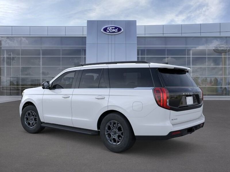 New 2026 Ford Expedition Active image 4