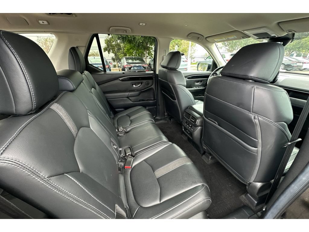 Certified 2025 Honda Pilot EX-L image 19
