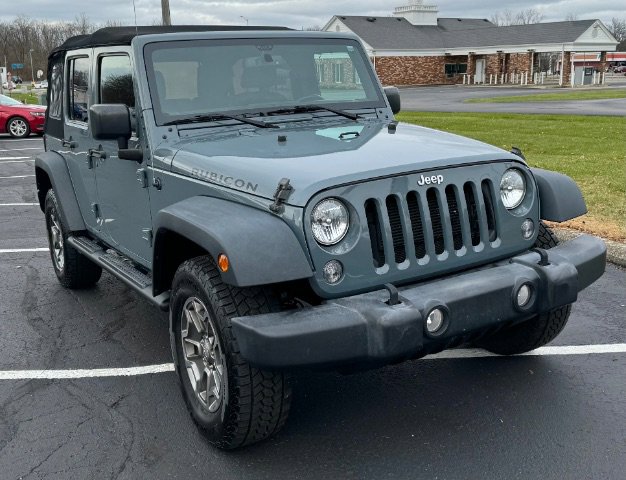 Used 2015 Jeep Wrangler Unlimited Rubicon w/ Connectivity Group image 2
