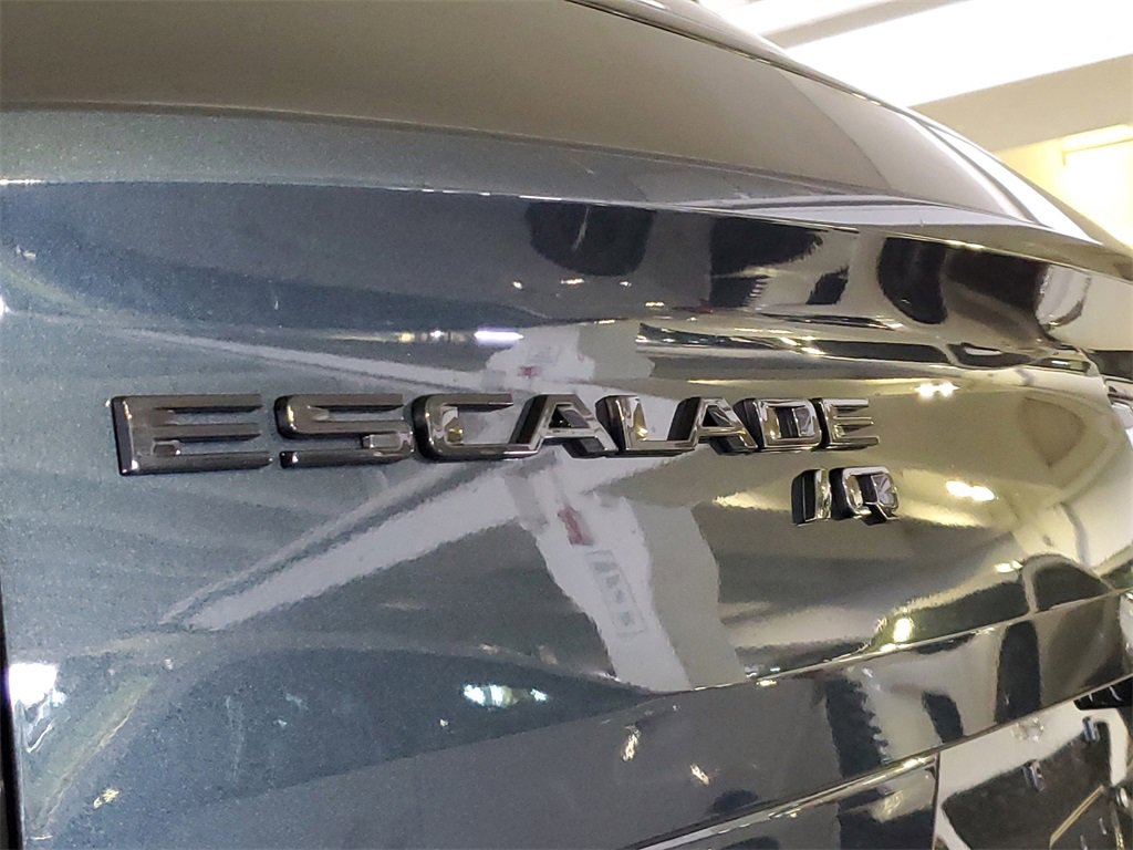 New 2026 Cadillac Escalade IQ Sport 1 w/ LPO, ONYX Package image 5
