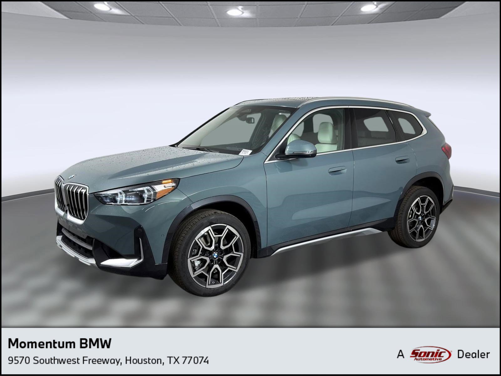 Used 2026 BMW X1 xDrive28i w/ Technology Package image 1