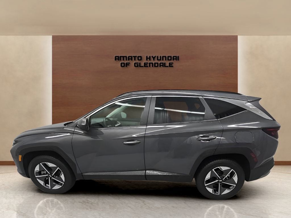 Used 2025 Hyundai Tucson SEL AWD/4WD image 3