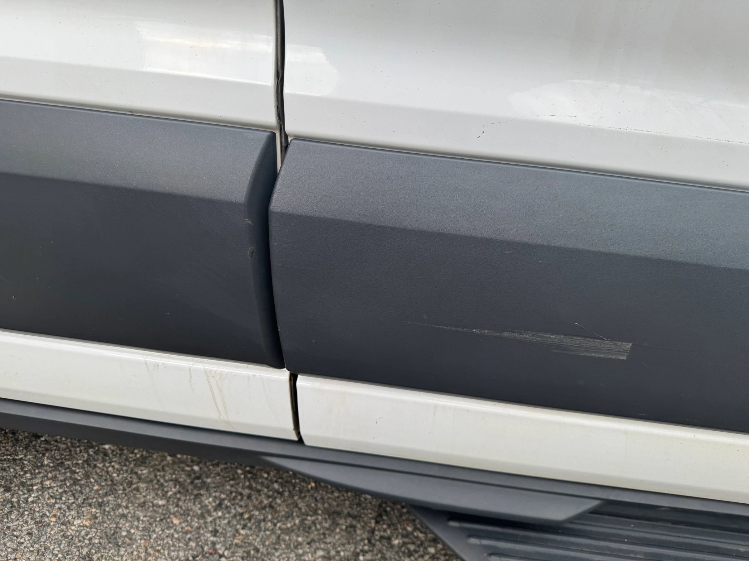 Used 2018 Ford Transit 350 XLT RWD image 21