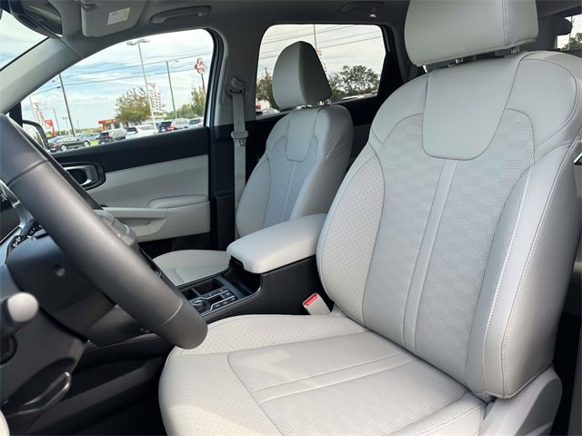 New 2026 Kia Sorento S image 6