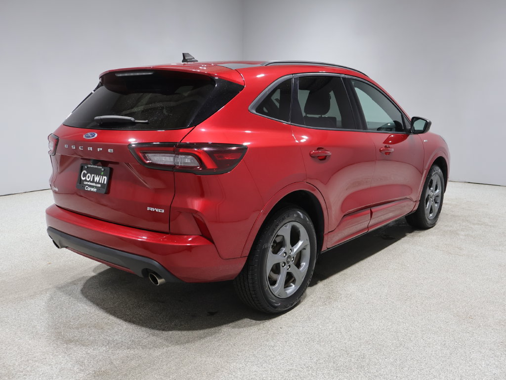 Used 2024 Ford Escape ST-Line AWD/4WD image 2