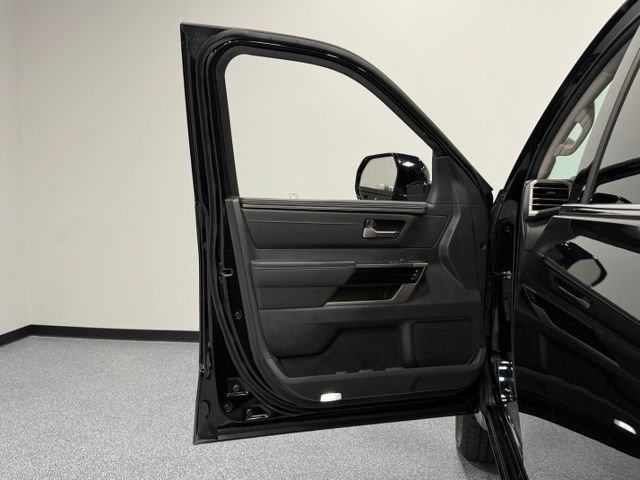 Used 2024 Toyota Tundra Limited AWD/4WD image 14