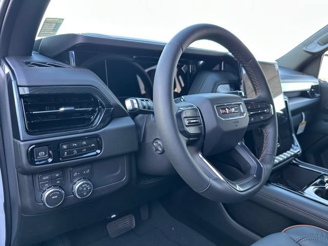 Used 2026 GMC Yukon AT4 w/ AT4 Premium Package AWD/4WD image 29